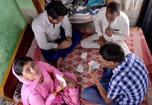 family playing rummy